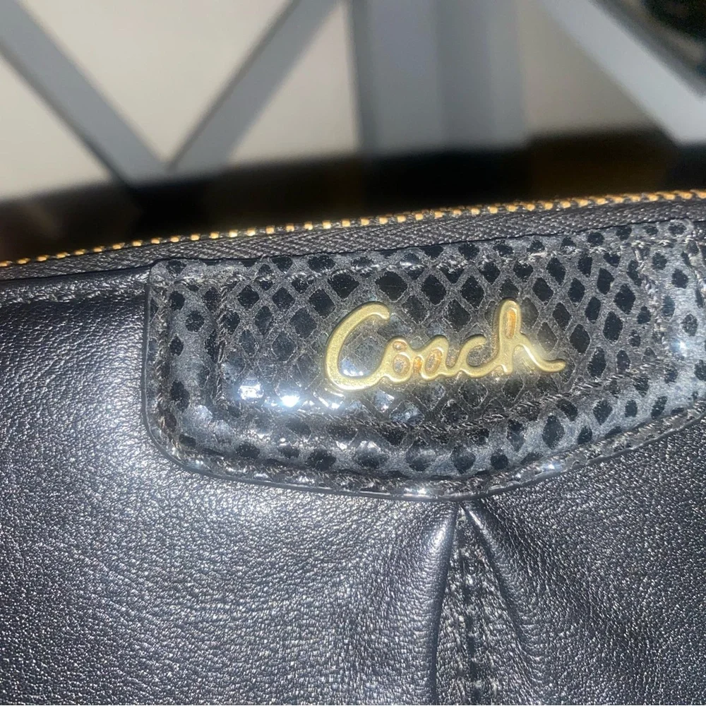Coach Black Leather Wallet with Gold Logo - Picture 3 of 7